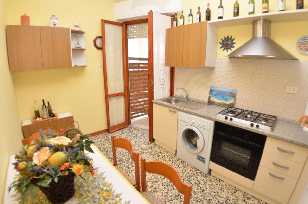 Carnevale Apartment เวียเรจโจ ภายนอก รูปภาพ