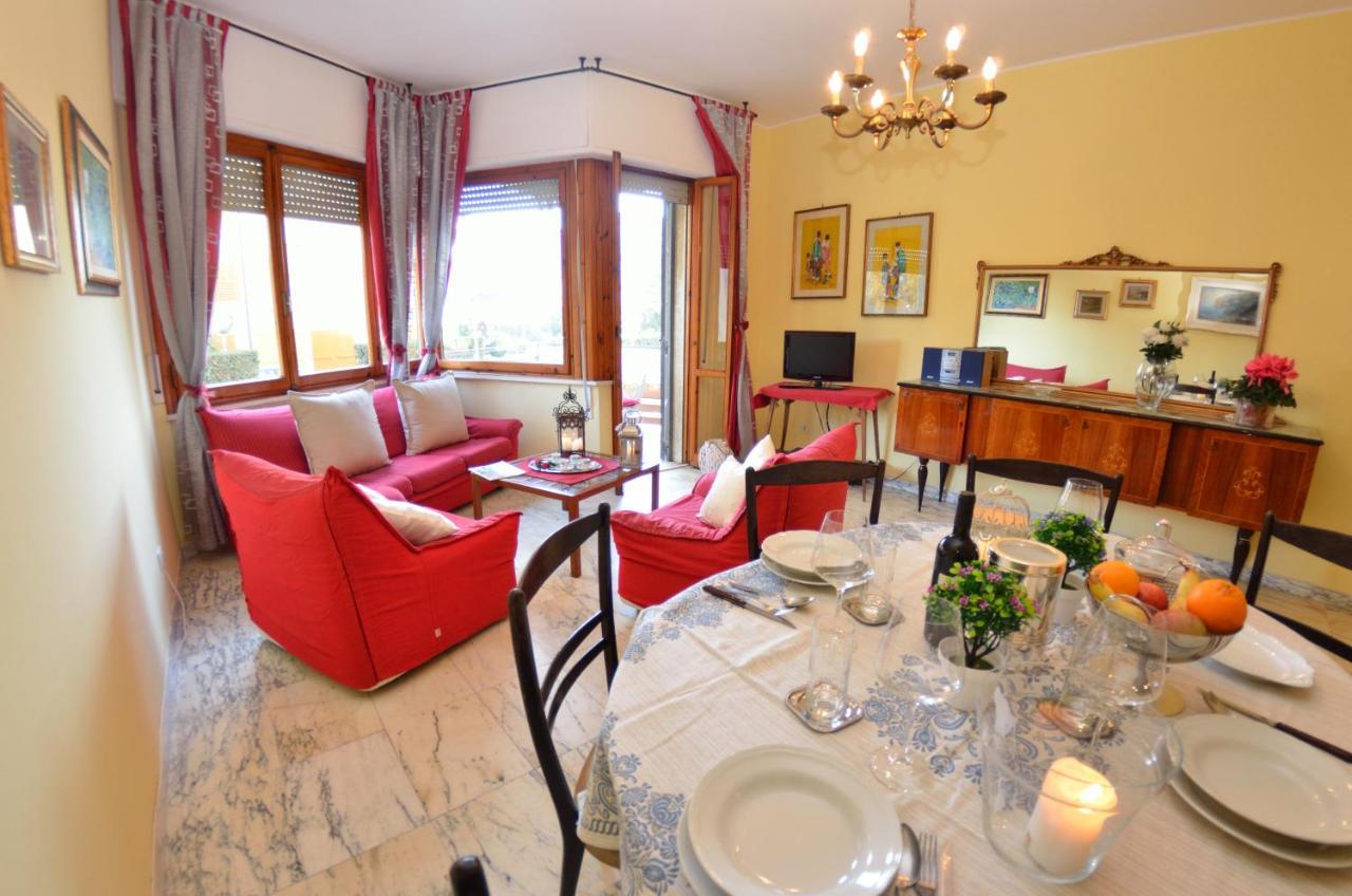 Carnevale Apartment เวียเรจโจ ภายนอก รูปภาพ
